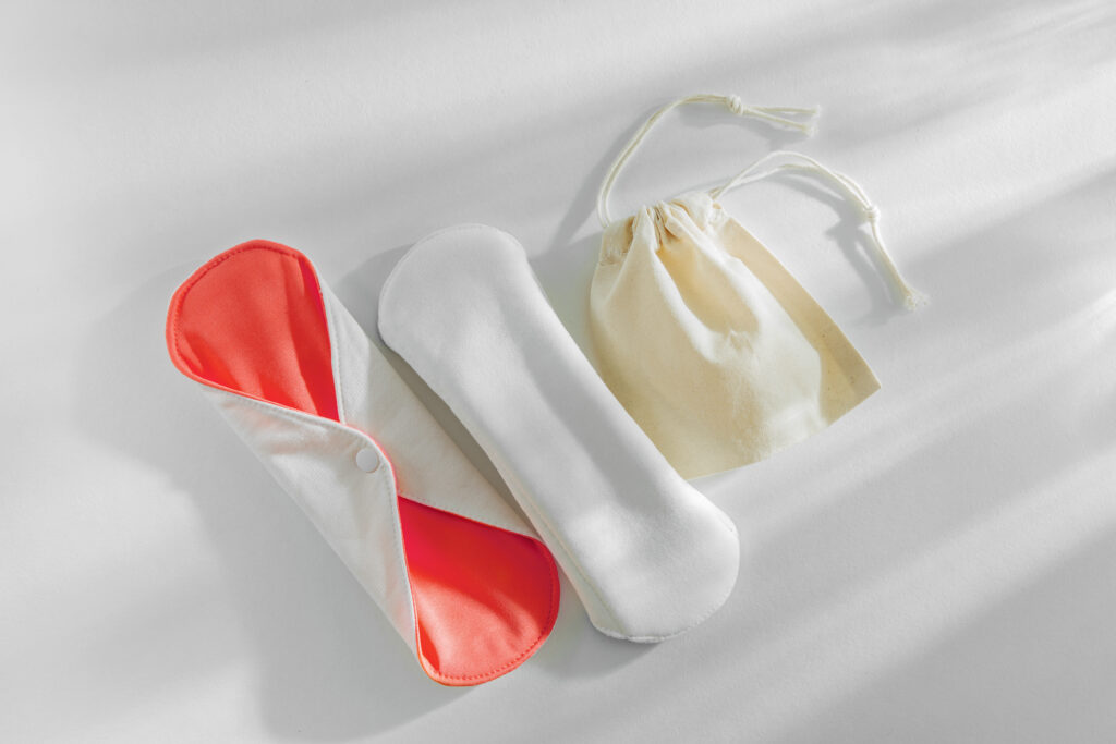 Zero-waste period: Floera's reusable tampon holder - DesignWanted