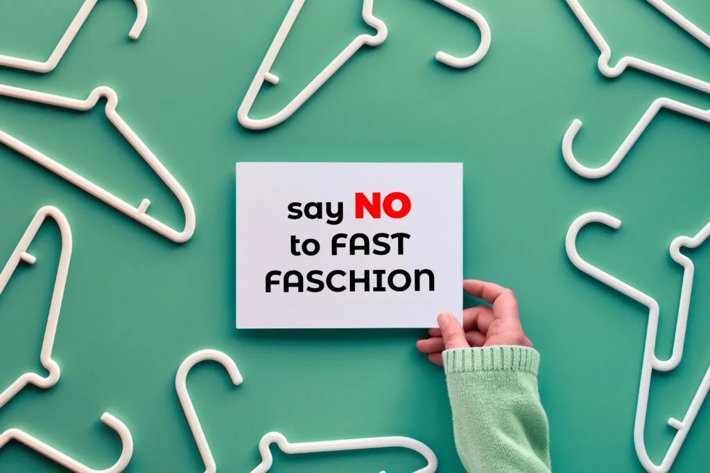 Fast fashion companies like Zara, Boohoo, and H&M are bad for the  environment and economy - Vox