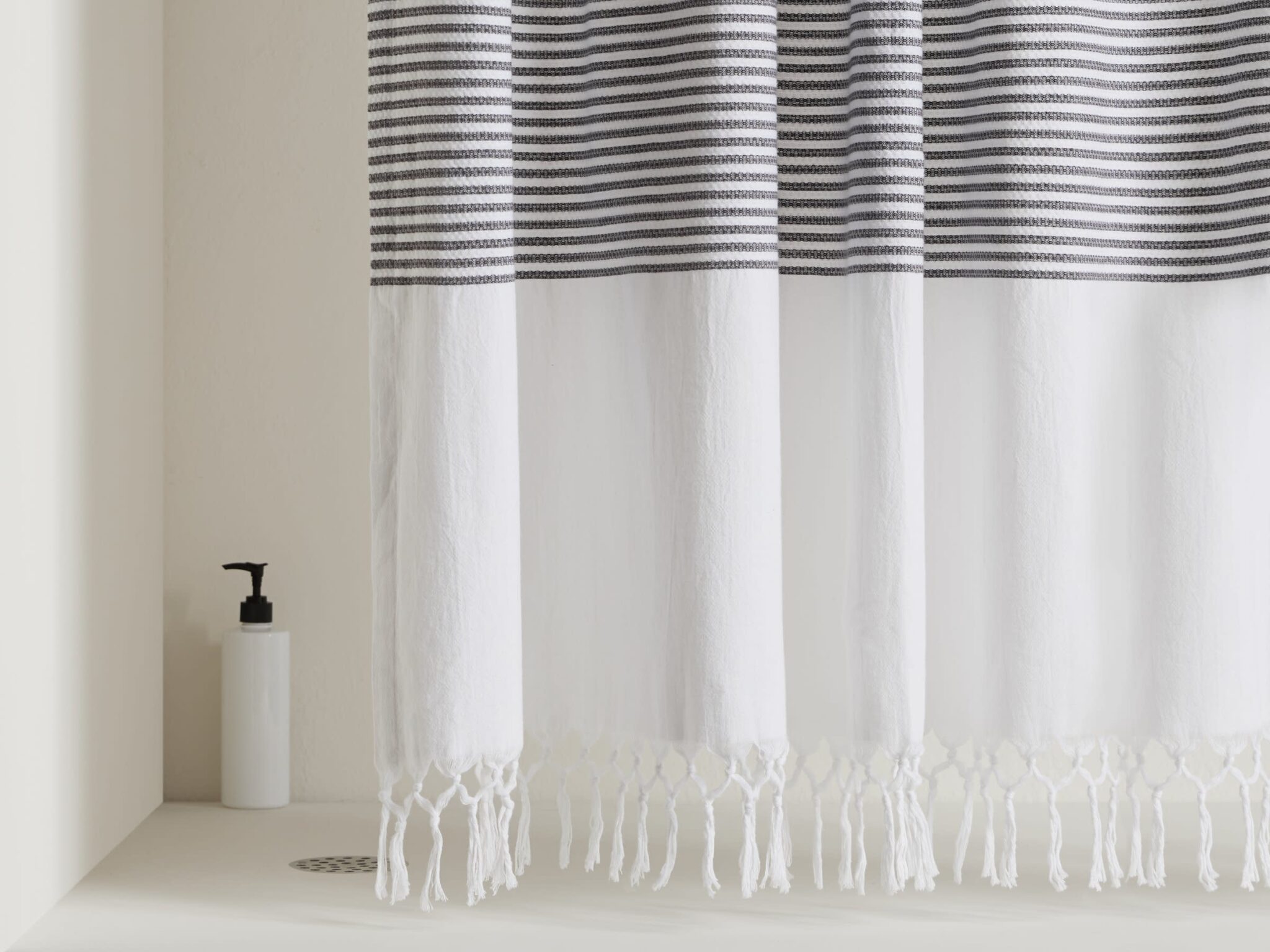 Zero Waste Shower Curtain Options for a Healthier Home