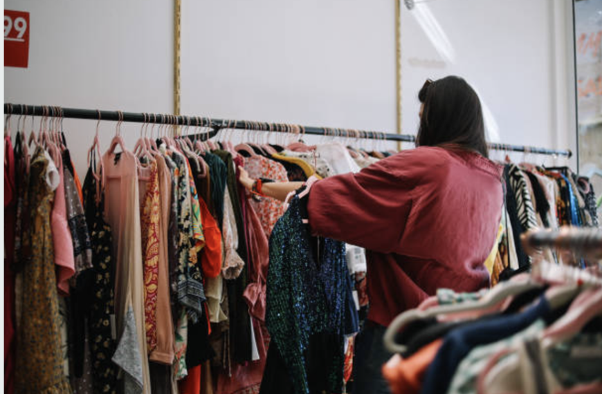 Benefits Of Buying Secondhand Clothes